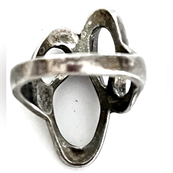 🗝 Vintage Modern Wave Sterling Silver Ring - Picture 2 of 4